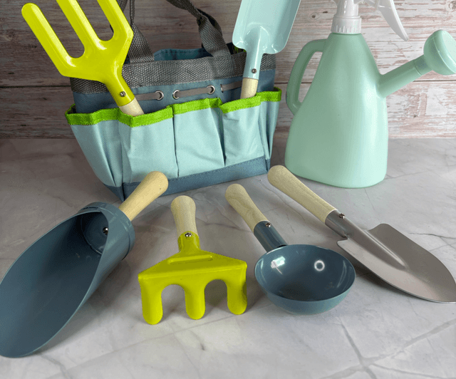 Kids’ Gardening Tool Set with Bag – The Perfect Starter Kit for Little Gardeners
